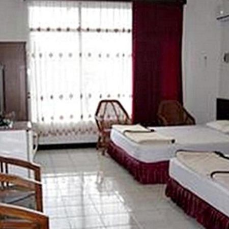 Hotel Santosa Маланг Екстер'єр фото